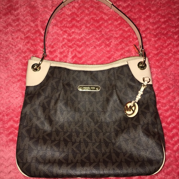 Michael Kors Handbags - Michael kors bag Michael Kors Handbags - Michael kors bag